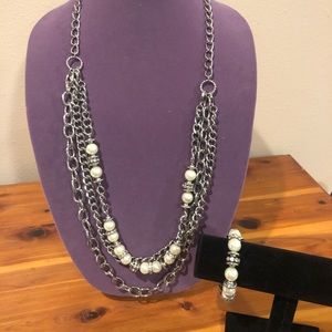 Premier Designs Instaglam necklace and bracelet